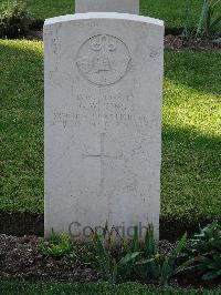 Salonika (Lembet Road) Military Cemetery - King, G W